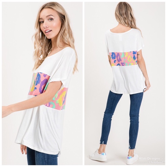 🛍LAST 1! SO Fun! ⚡️ Color Animal Print Top! - Picture 4 of 8